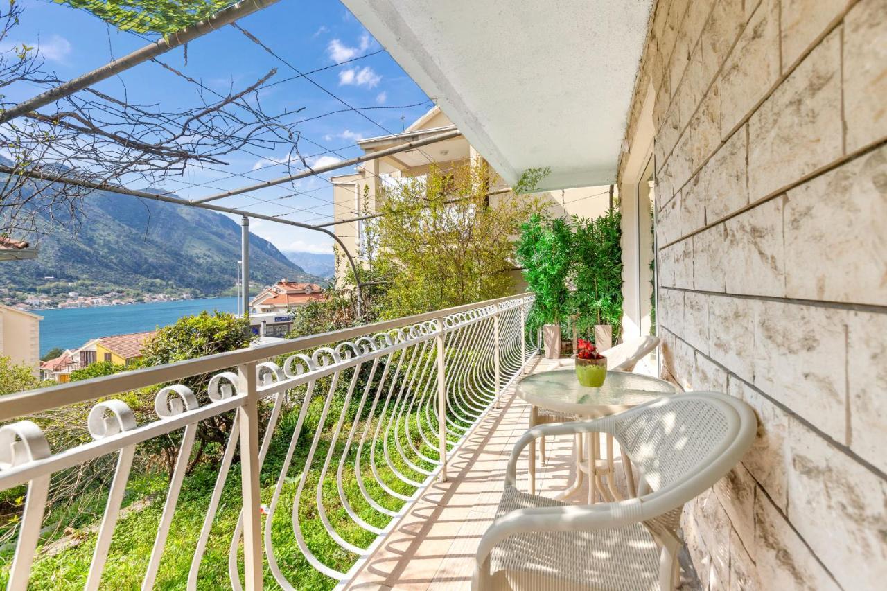 Apartments Casa Mia Kotor Exterior photo