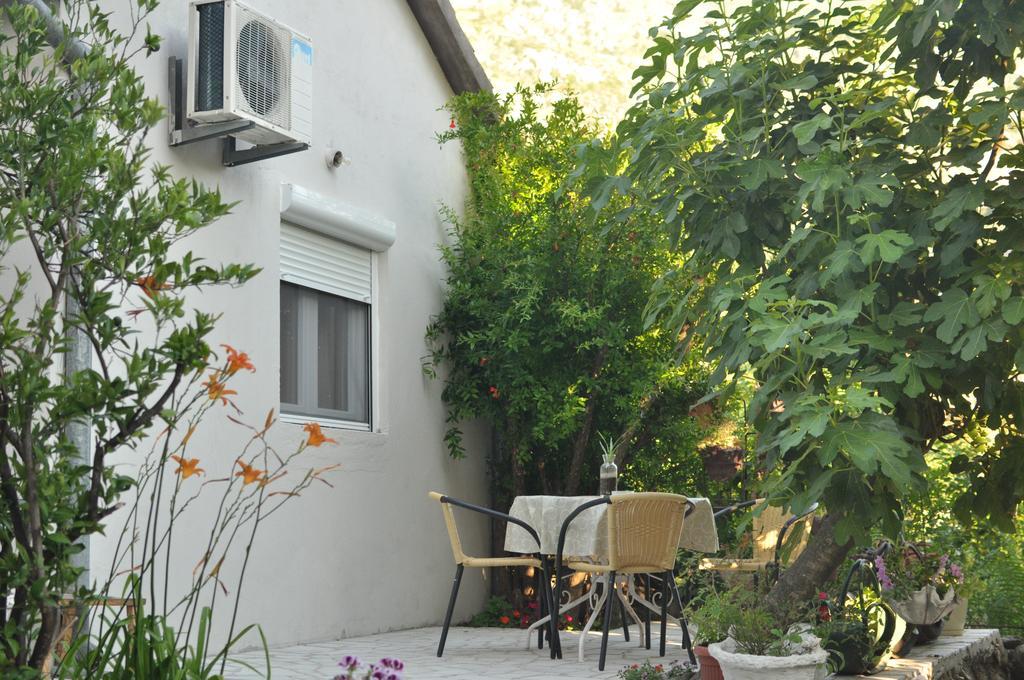 Apartments Casa Mia Kotor Exterior photo
